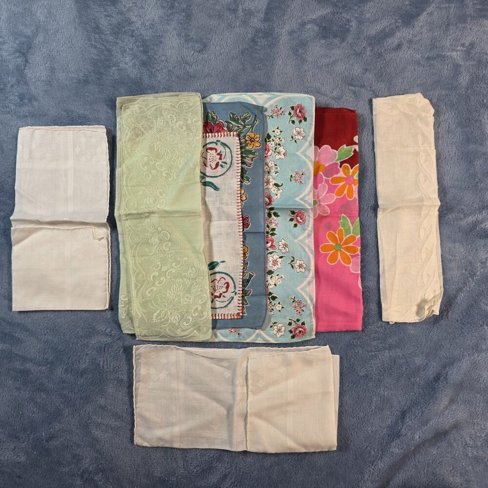 Lot of 8 Vintage Ladies Handkerchiefs Floral White Cotton Linen Hankies